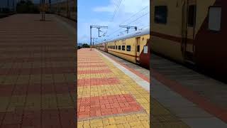 14708 Ranakpur Express with BL/WAP-4. #bikanerexpress #ytshorts.