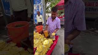 Pineapple Wale Hard Working Man जान से मार देंगे क्या उसे ? | ##youtubeshorts #pineapplechaat #short