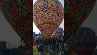 selfi sama balon raksasa #videoshorts #viral #wongjowo #yearforyou #shorts