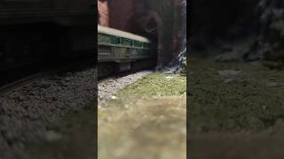 The br class 31 gets dirty taking coal around the waterfall mine line #hornby #passengertrain #short