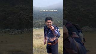 Hayo siapa nih yang kalo naik gunung ga pernah bawa pasangan? 😋