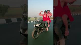 Bodybuilder Dakhne me kaisa laga jaldi batau