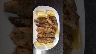 Shallow Fried Hake Fish with Lemon #shorts #holidayswithshorts #friedfish #lemonjuice #hake #foodie