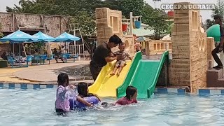 Berenang di kolam renang bersama chakra🏊 gni