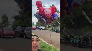 Kalian suka balon yang mana?