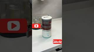 Mini Juice Maker#shorts #shortsvideo #gadgets #kitchen #juicer #mixer #fruits #juice #mini #tutorial