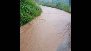 Sadis Ketika Ruas Jalan Raya Menjadi Sungai😢😢#shorts