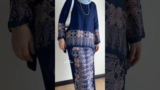 Kurung Indah in navy blue 💙 available at ctsuka.com 🛍️