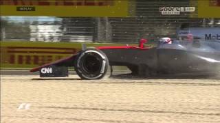 Copia di Australia2015 FP2 Magnussen Crashes conv