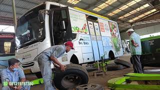 Review Bus Big Bird Shuttle Intrans Bintaro