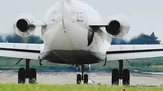 Despegue de Fokker F-28 de la Fuerza Aérea Argentina