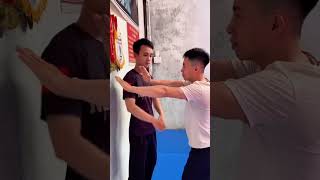 Cách Xữ Lý Khi Bị Đẩy Vào Tường #vothuat #tuve #kungfu #shorts