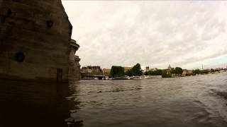 Seine Pont Neuf-Bateau-High Water May-9-2013