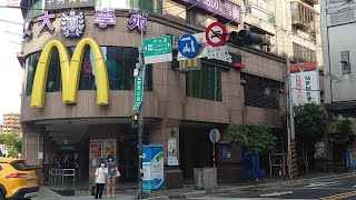 Macdonald's In taiwan  spicy fried chicken and cheese burger/OWF in Taiwan