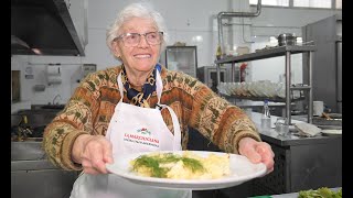 Los consejos de Teresa para una sopa de verduras y la receta de hinojo y coliflor a la parmesana