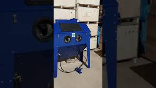 SBC420 Sand Blast Cabinet in Blue