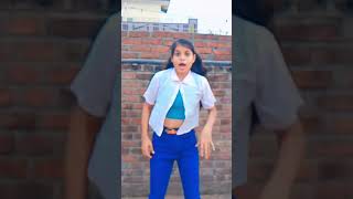 Chand bhi Sarma gaya #trendingonshorts #dance #ytshorts #hindimoviesong #beats