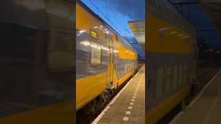 #treinleven Virm 8662 vertrekt van Middelburg ri Amsterdam cs @Treinspotter_Pepijn