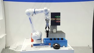 【安川電機】小型人協働ロボット　HC10SDTP-2022国際ロボット展