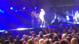 Niall talking in Salt Lake City UT 7/25/13