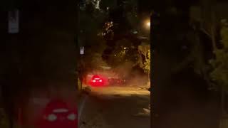 Aquele pulo de carro  Jump car ,pulando de carro na rua e batendo o bico do V8