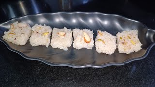 चविष्ट नारळ वडी बनवण्याची सोपी पद्धत | Easy Way to Make Delicious Coconut Barfi |Olya Naralachi Vadi