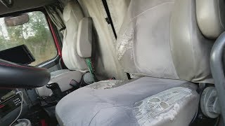 Indiana Jack Installs New Comfoseat Seat Covers