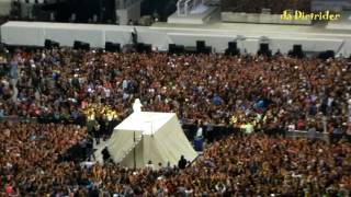 Rihanna LIVE / Stay (entrance) - ANTI World Tour 2016 HAMBURG - HD