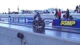 1982 Kawasaki KZ 1000 Drag race