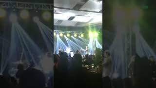 December Avenue (kahit di mo alam)