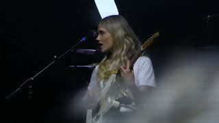 Florrie - "Street Lights" (Live in Boston)