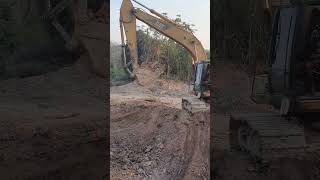 CAT 320C Excavator Digging Ground Part 7