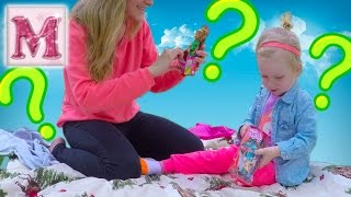 VLOG Распаковка Кукла Барби | Отдых на природе | Mia играется куклой Барби