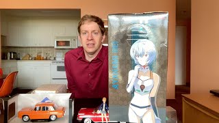 Happy Valentine's Unboxing- From Russia with Love: Rei and the Renault