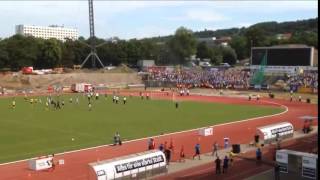 Spielabbruch in Erfurt - LOK Fans stürmen Platz (RW Erfurt - Lok Leipzig)