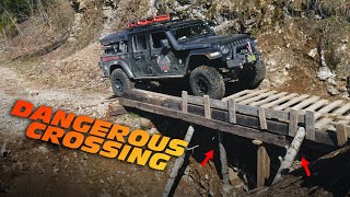 Dangerous Crossing | Jeep Gladiator & Toyota 4runner Crazy Off-Road Adventure