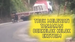 Truk Melewati Tanjakan Tajam Ekstrim Berkelok Kelok