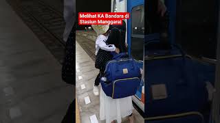 KERETA BANDARA DI STASIUN MANGGARAI #keretaapi #manggarai #kabandara