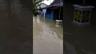 Banjir GROBOGAN genangi rumah warga