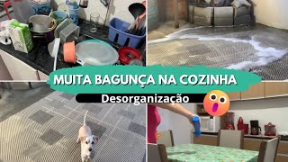 MUITA BAGUNÇA NA COZINHA| LAVEI O TAPETE DA MINHA MÃE| SOU DESORGANIZADA?!😱