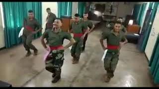 Garhwal rifles soldiers dancing(chait ki chatwal