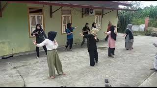 Latihan nari 1 (Semester 4)