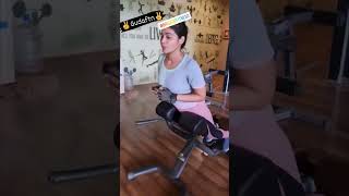 TAMIL SERIAL ACTRESS DARSHA G's LATEST HOT WORKOUT IN THE GYM