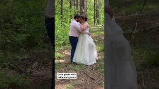 Go to poses with your bride and groom on the wedding day!