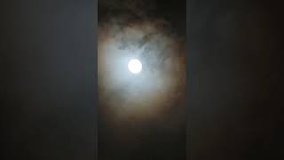 October 18, 2024 Bright Full Moon. White sya ngayun. Co.oare kahapon medyo yellowish