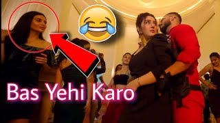 ( 4 Mistakes ) in Kya Karu (Full Song) Millind Gaba Feat. Ashnoor K, Parampara T, Asli Gold Shabby