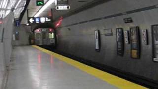 TTC: H6 travelling through Queen's Park Station