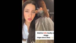 Mahira Khan falls badly on stage #mahirakhan #pakistanimodel  #celebrities