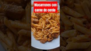 MACARRONES CON CARNE DE CERDO Y QUESO