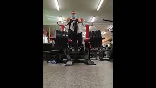 Hammer row 170 kg for 3 reps